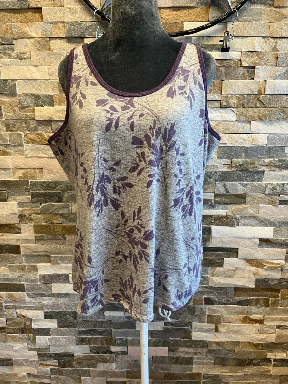 LIVE LOVE LOUNGE Grey & Purple Floral Scoop Neck Tank Top